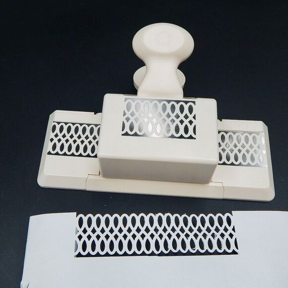 Martha Stewart Infinite Loops Double Edge Punch Stamp Continuous Looped Border - Picture 1 of 4